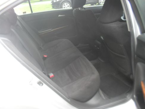 Used 2012 Honda Accord EX V6 Sedan image 9