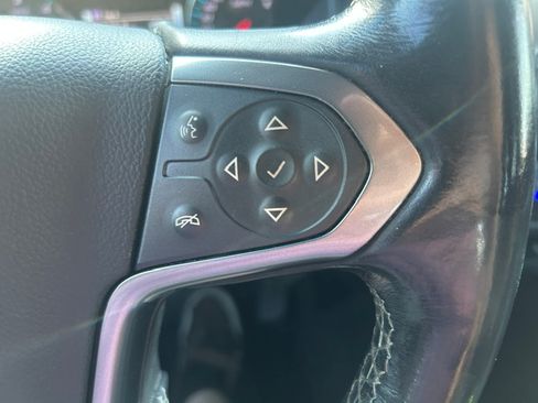 Used 2016 Chevrolet Silverado 1500 2WD Crew Cab LT image 10