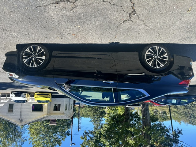 Used 2017 Honda Accord EX-L Coupe image 6