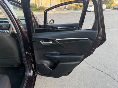 Used 2017 Honda Fit EX image 20