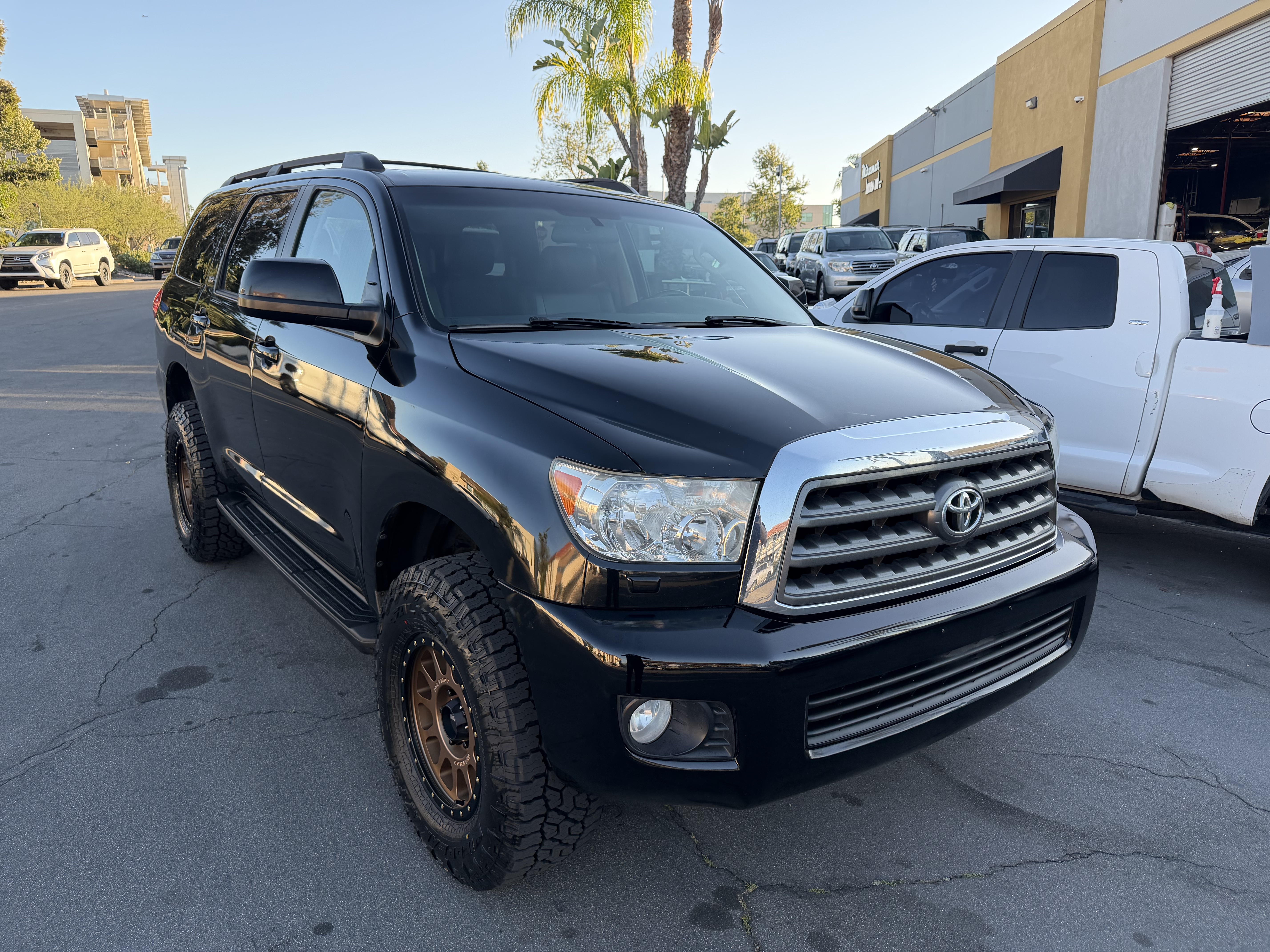 Used 2016 Toyota Sequoia SR5 AWD/4WD image 12