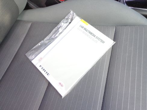 Used 2018 Kia Forte LX image 16