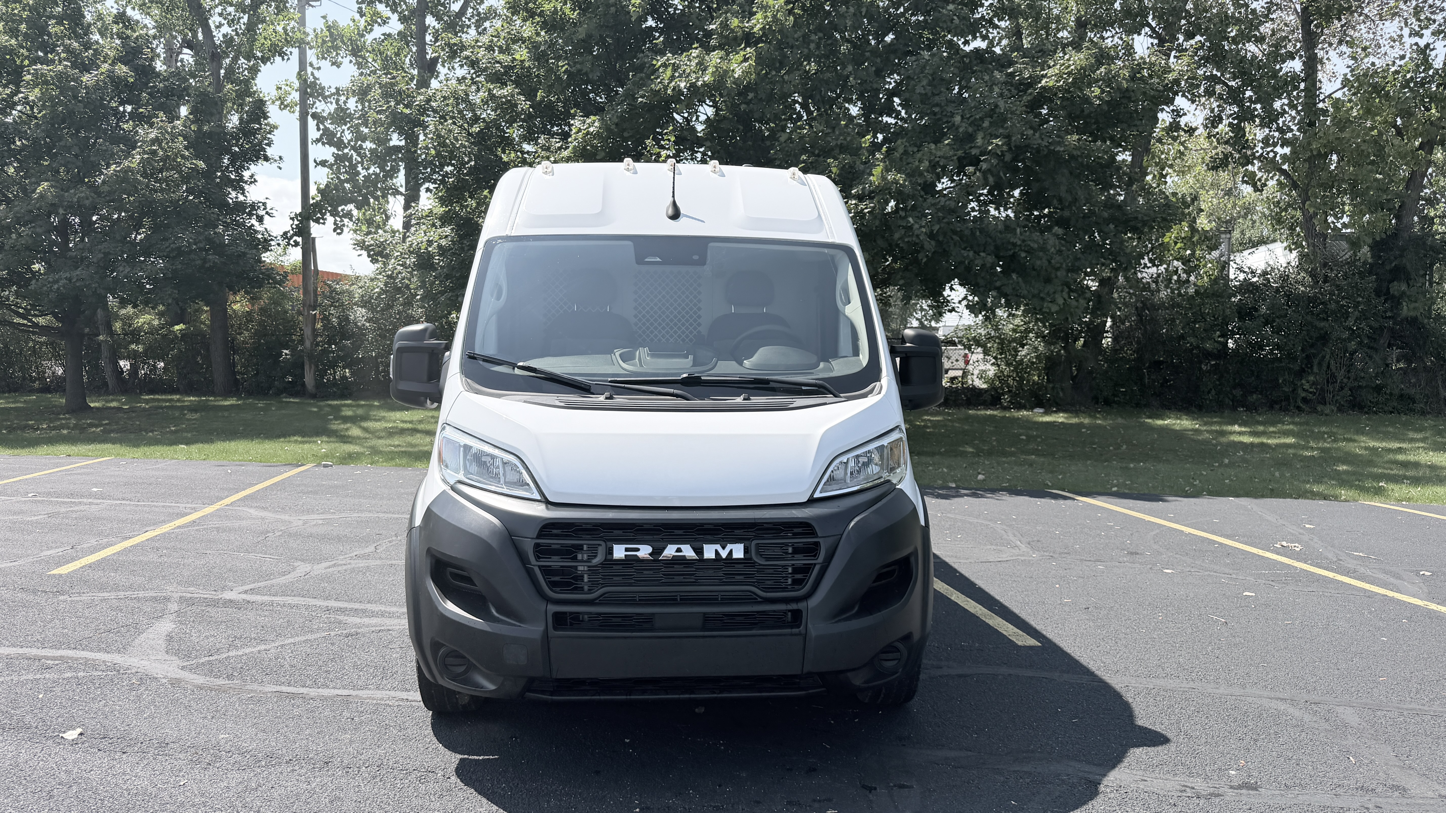 Used 2023 RAM ProMaster 2500 159 High Roof FWD image 2