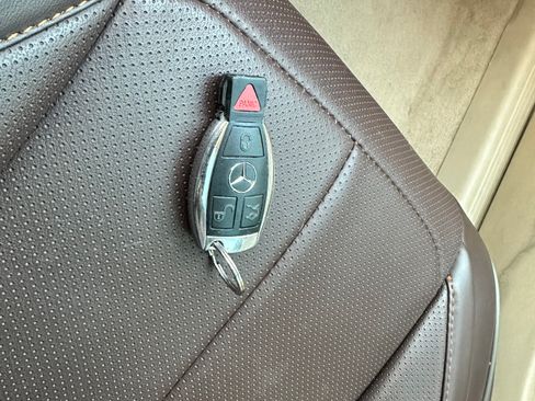 Used 2013 Mercedes-Benz C 250 image 10