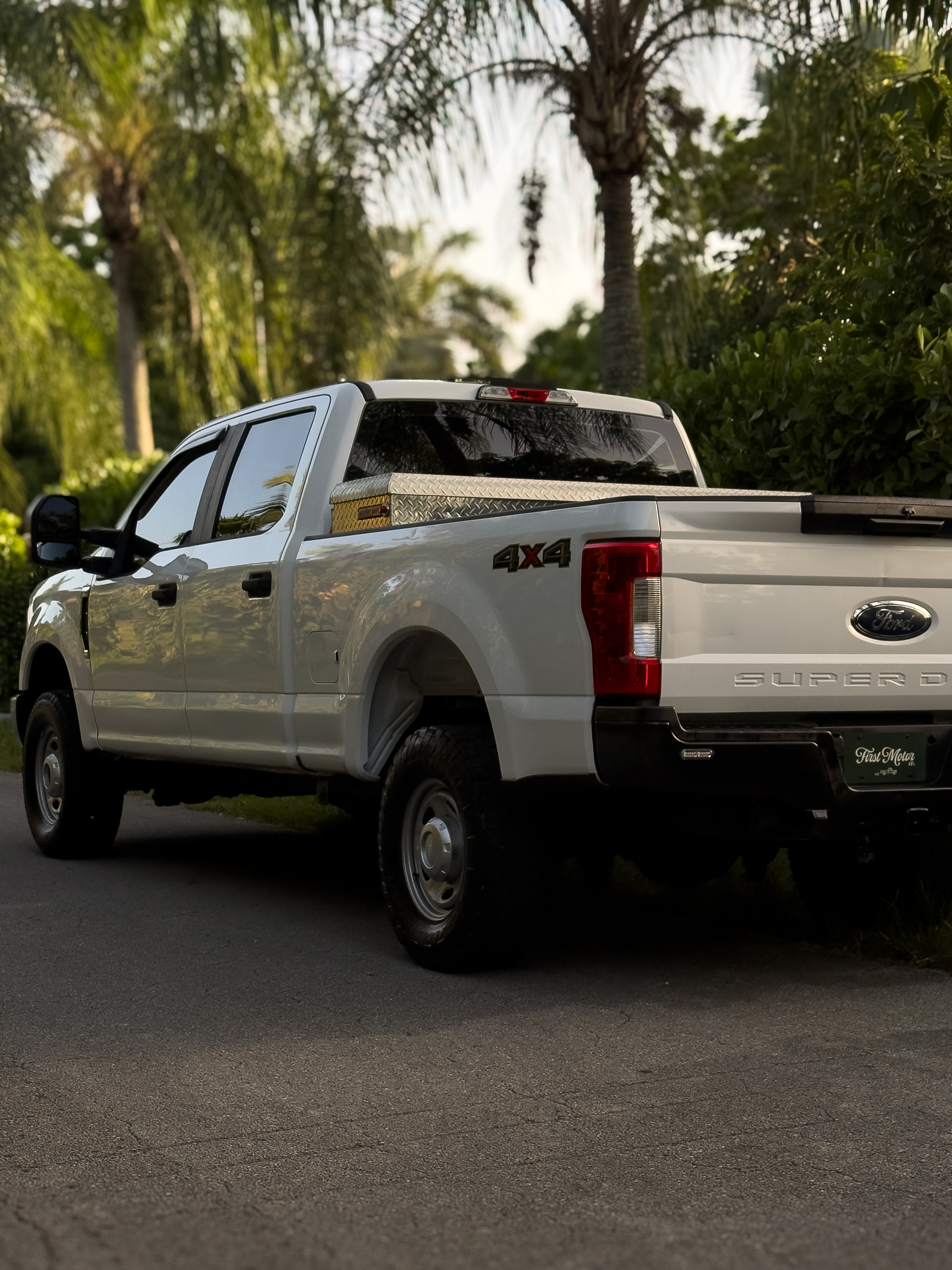 Used 2017 Ford F250 4x4 Crew Cab Super Duty image 6