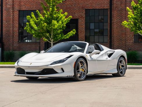 Used 2023 Ferrari F8 Spider Spider RWD image 1