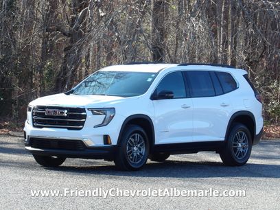 Used 2025 GMC Acadia Elevation