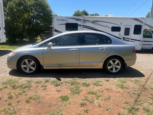 Used 2006 Honda Civic EX Sedan image 1