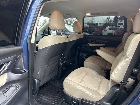 Used 2019 Subaru Ascent Premium image 13