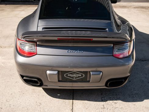 Used 2010 Porsche 911 Turbo image 21
