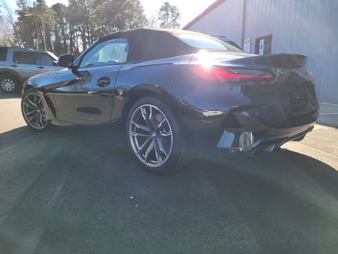 Used 2021 BMW Z4 M40i image 3