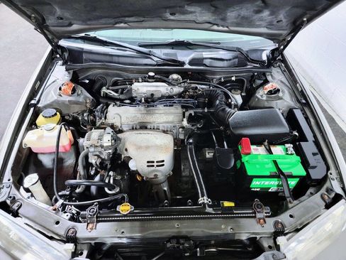 Used 2000 Toyota Camry CE FWD image 13