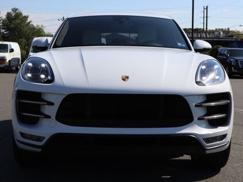 Used 2018 Porsche Macan Turbo AWD/4WD image 3