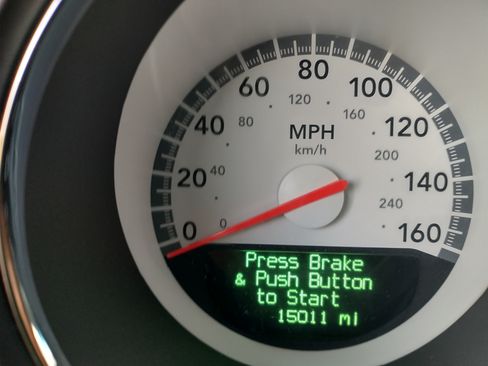 Used 2009 Dodge Challenger R/T image 14