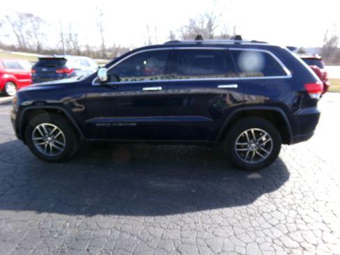Used 2017 Jeep Grand Cherokee Limited image 2