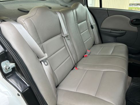 Used 2007 Saturn ION Level 2 Sedan FWD image 14