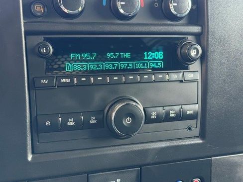 Used 2024 Chevrolet Express 2500 image 22
