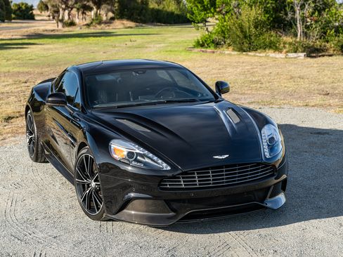 Used 2014 Aston Martin Vanquish Coupe RWD image 23