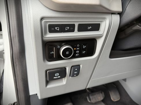 Used 2023 Ford F150 XLT image 32