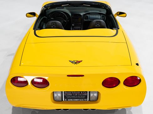 Used 2002 Chevrolet Corvette image 24
