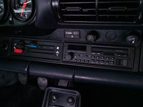 Used 1989 Porsche 911 Turbo Coupe RWD image 74