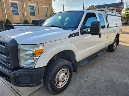 Used 2012 Ford F250 XL image 3