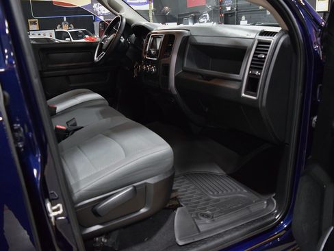 Used 2017 RAM 1500 ST image 15