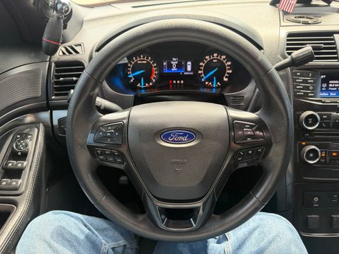 Used 2017 Ford Explorer 4WD Police Interceptor image 17