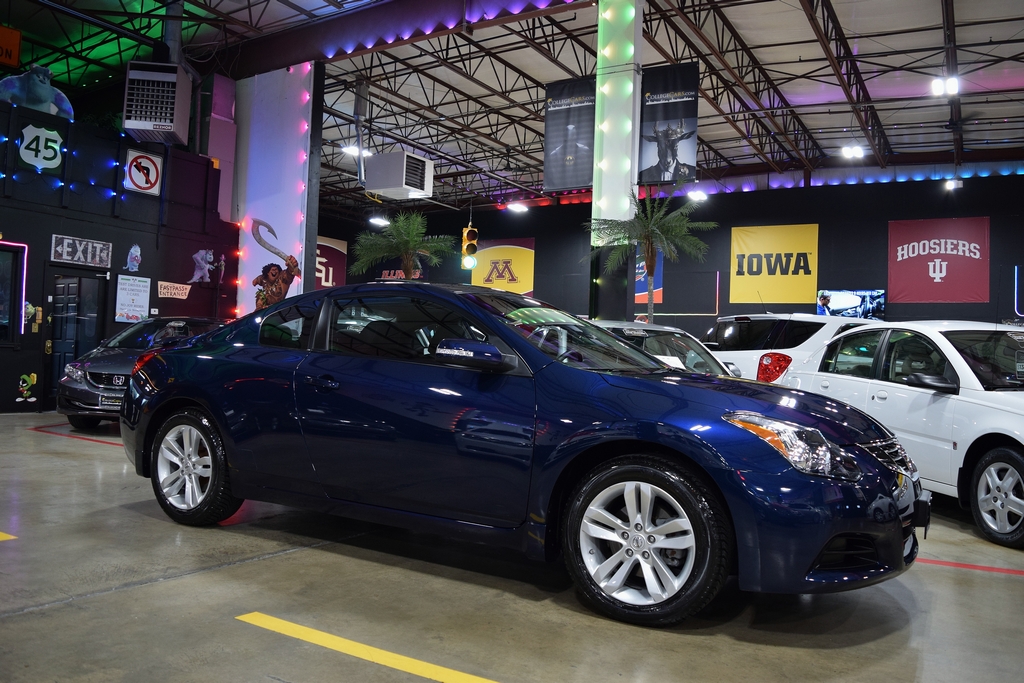 Used 2011 Nissan Altima 2.5 S Coupe FWD image 13