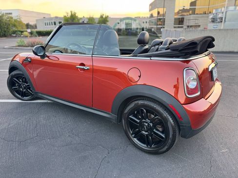 Used 2013 MINI Cooper Convertible FWD image 22