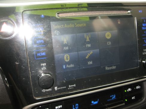 Used 2017 Toyota Corolla SE Sedan FWD image 11