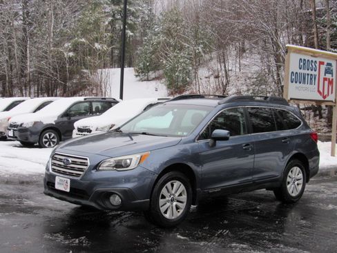 Used 2015 Subaru Outback 2.5i Premium image 1