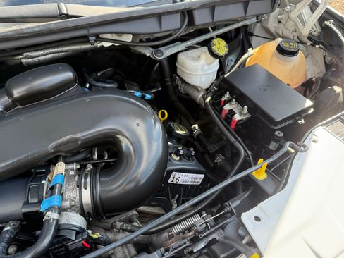 Used 2018 Ford Transit 250 image 20