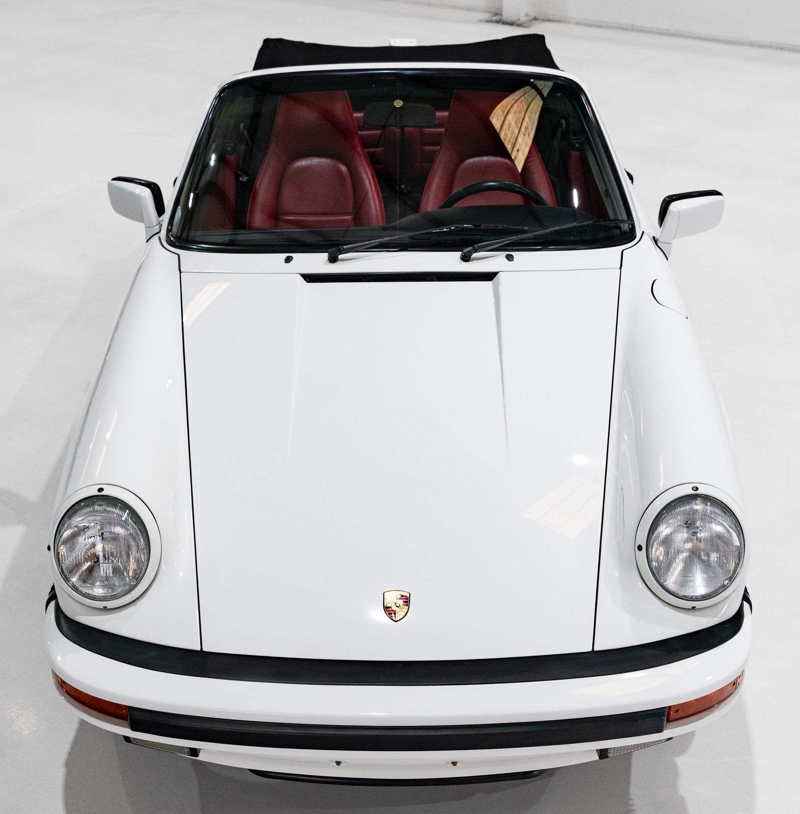 Used 1989 Porsche 911 Carrera Cabriolet RWD image 26