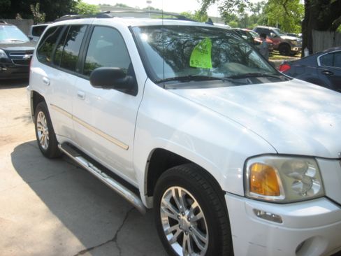 Used 2007 GMC Envoy SLT image 3