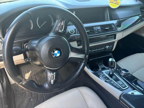 Used 2014 BMW 528i xDrive w/ M-Sport Package AWD/4WD image 2