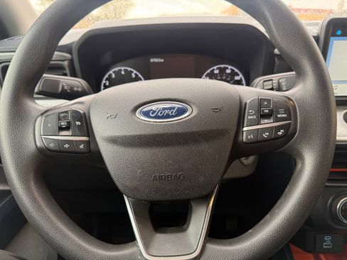 Used 2022 Ford Maverick XLT image 16