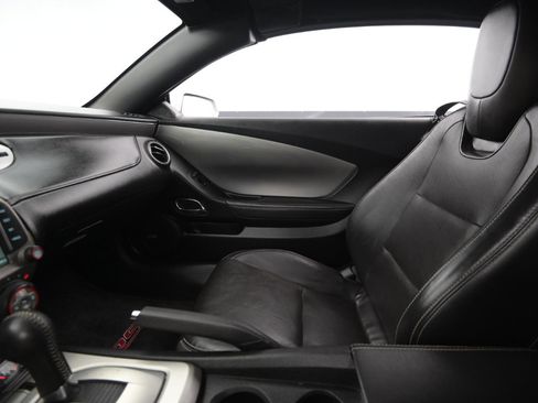 Used 2014 Chevrolet Camaro LT image 34