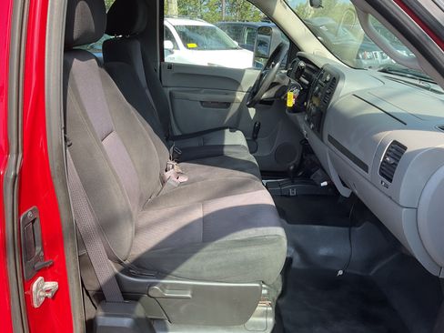 Used 2012 Chevrolet Silverado 2500 W/T image 3