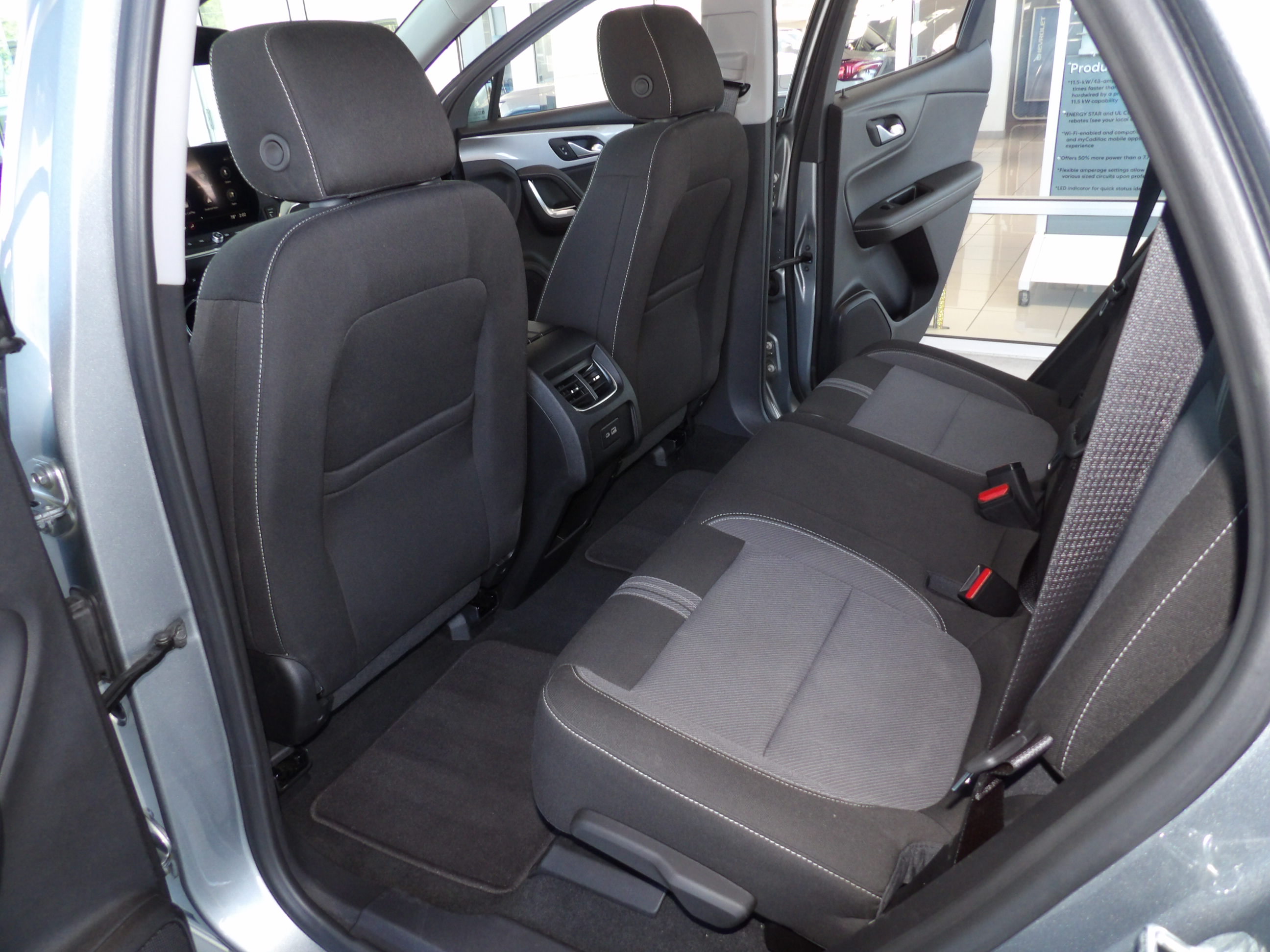Used 2025 Chevrolet Blazer FWD LT w/ 2LT image 15