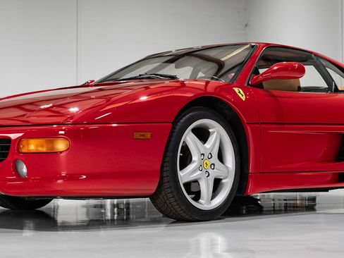 Used 1997 Ferrari F355 Berlinetta image 25