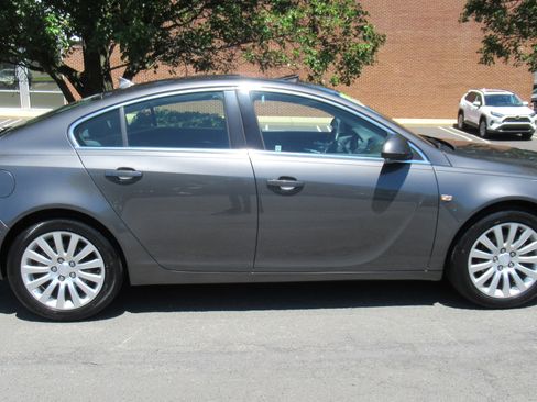 Used 2011 Buick Regal CXL FWD image 4