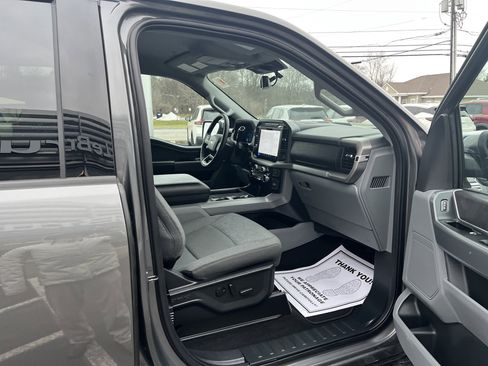 Used 2024 Ford F150 XLT AWD/4WD image 13