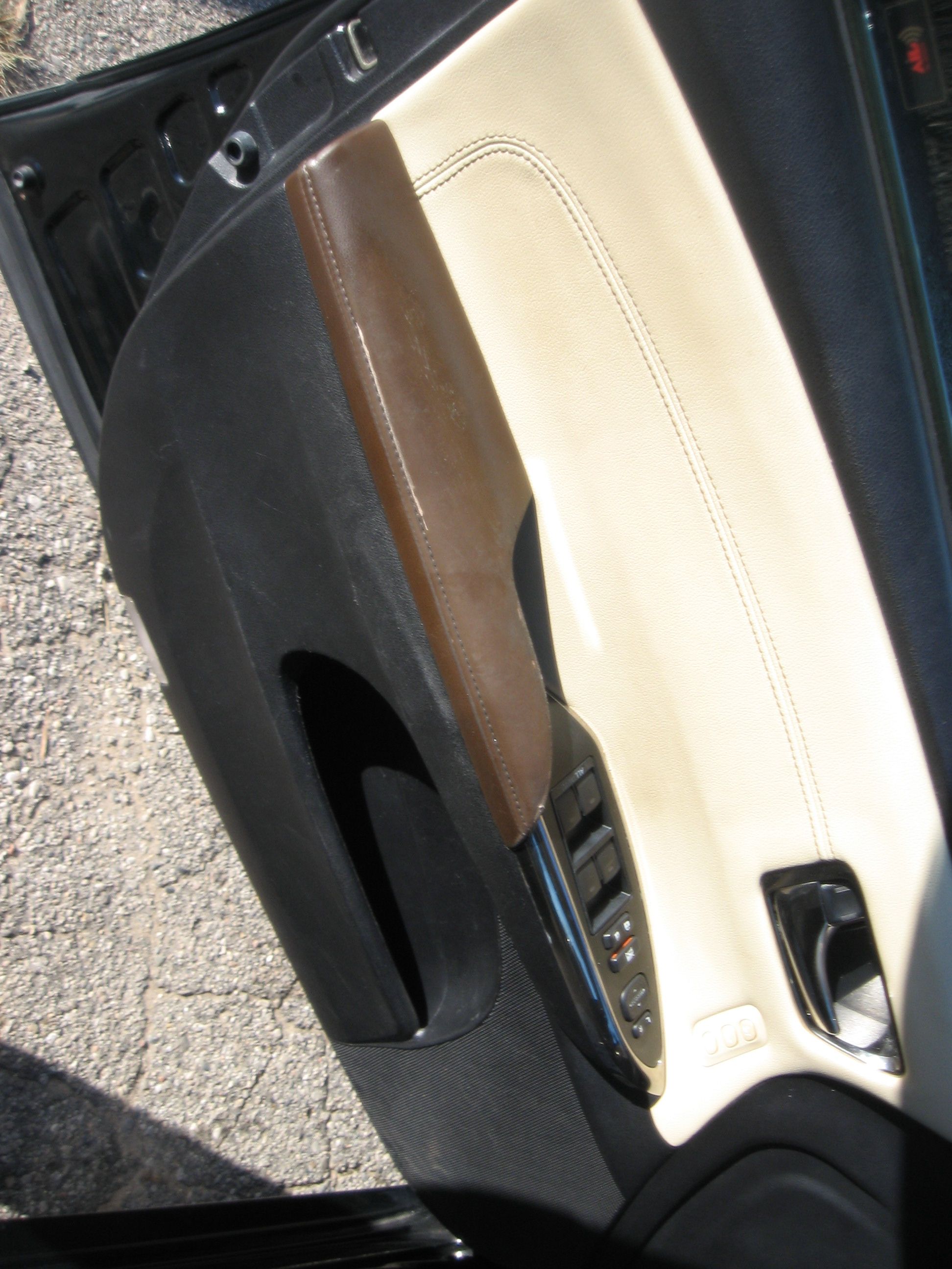 Used 2014 Toyota Avalon Hybrid FWD image 8