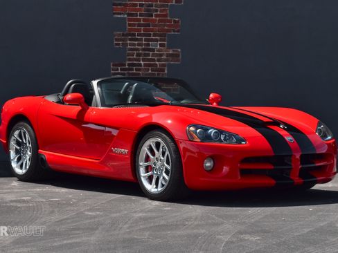 Used 2006 Dodge Viper SRT-10 image 4