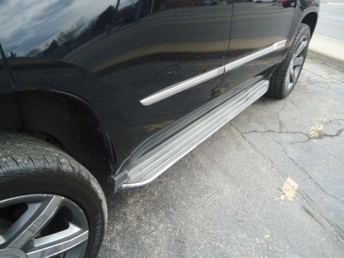 Used 2015 Cadillac Escalade Luxury image 6