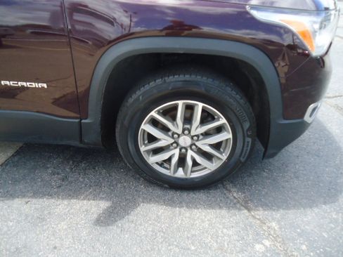 Used 2017 GMC Acadia FWD SLE w/ SLE-2 image 4