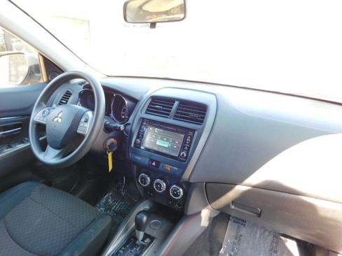 Used 2018 Mitsubishi Outlander Sport ES image 25