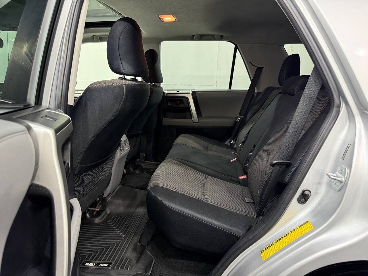 Used 2011 Toyota 4Runner SR5 w/ Convenience Pkg AWD/4WD image 18