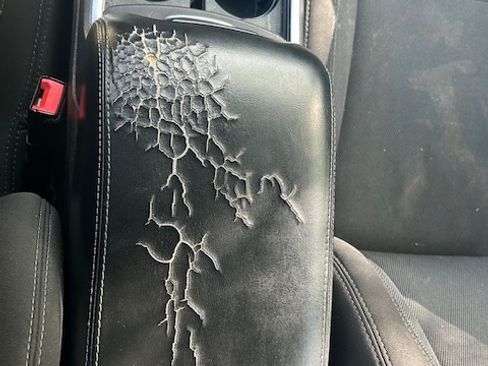 Used 2015 Dodge Charger SE image 18